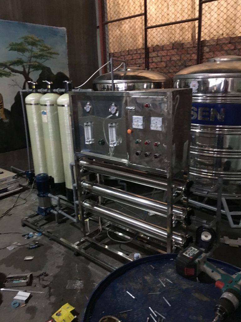 MÁY LỌC NƯỚC TINH KHIẾT CÔNG NGHIỆP 750 LÍT/GIỜ MÁY LỌC NƯỚC TINH KHIẾT CÔNG NGHIỆP 750 LÍT/GIỜ