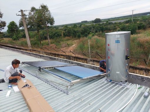 Máy nước nóng năng lượng mặt trời 500 lít