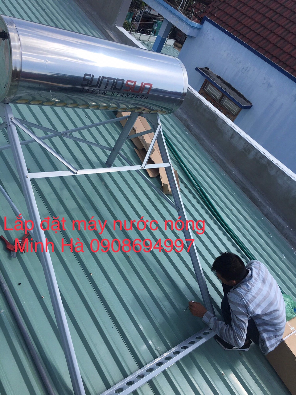 Máy nước nóng năng lượng mặt trời Giá Bao Nhiêu