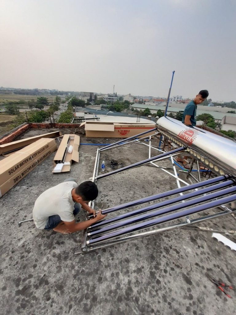 Máy nước nóng năng lượng mặt trời tại Hóc Môn Máy nước nóng năng lượng mặt trời tại Hóc Môn