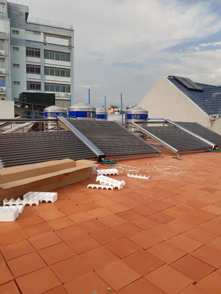 Máy nước nóng năng lượng mặt trời Công nghiệp Bình Minh
