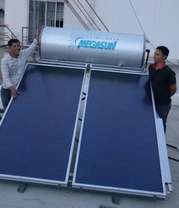 Máy năng lượng mặt trời ở Bình Dương 