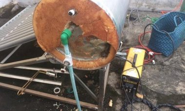 Sua Binh Nuoc Nong Nang Luong Mat Troi 1
